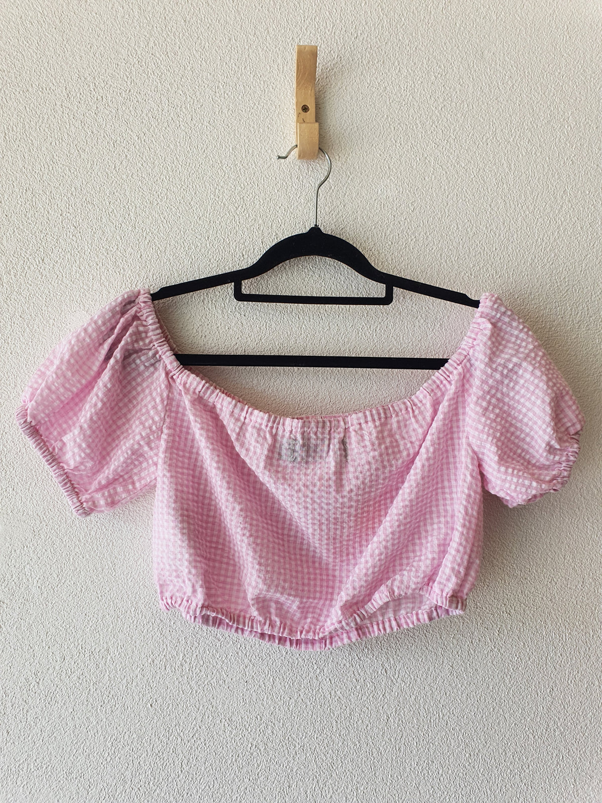 MinkPink Baby pink gingham crop puff top XS