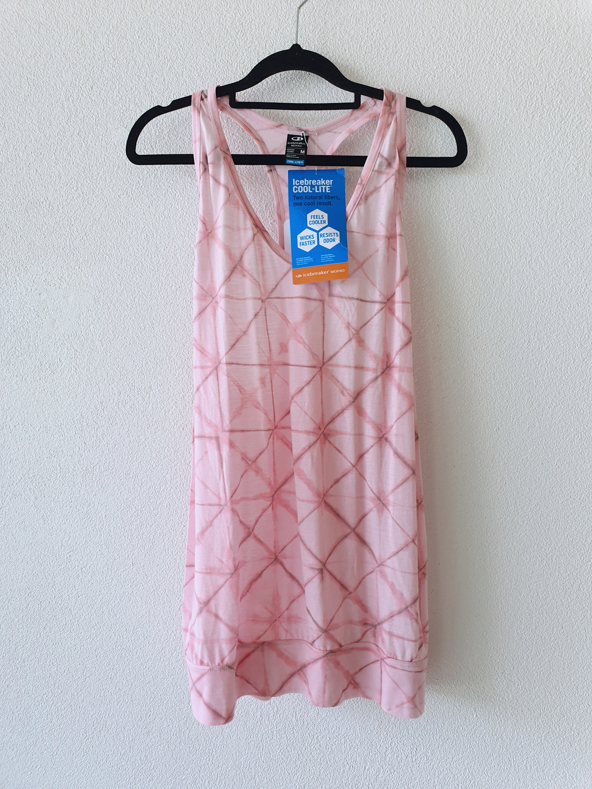 Icebreaker BNWT Racer Back Pink Patterned Tank M