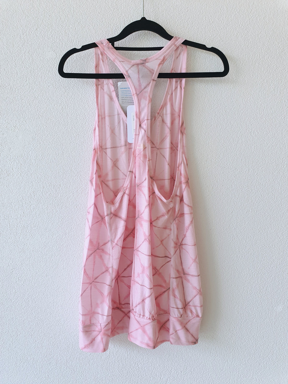 Icebreaker BNWT Racer Back Pink Patterned Tank M