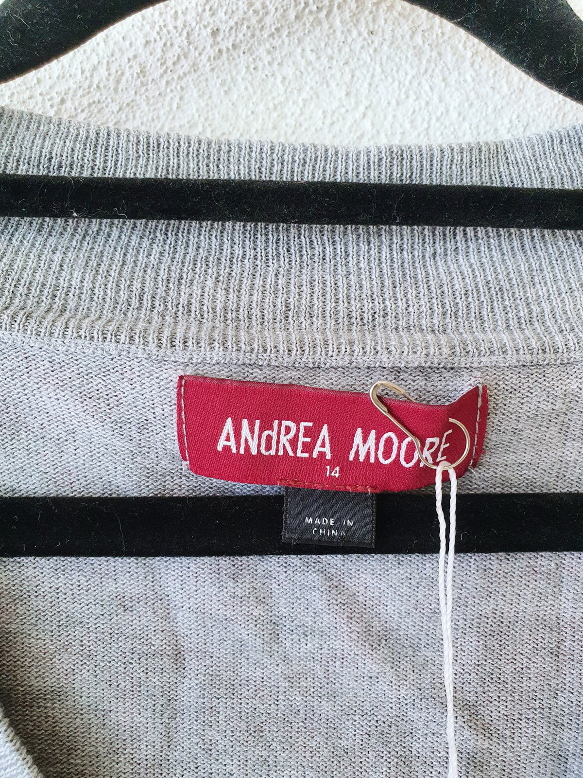 Andrea Moore top M