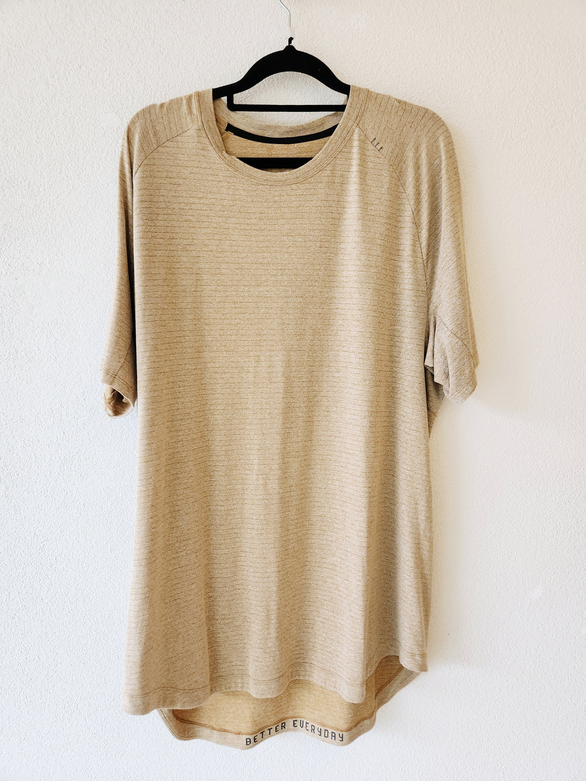 Lululemon top L