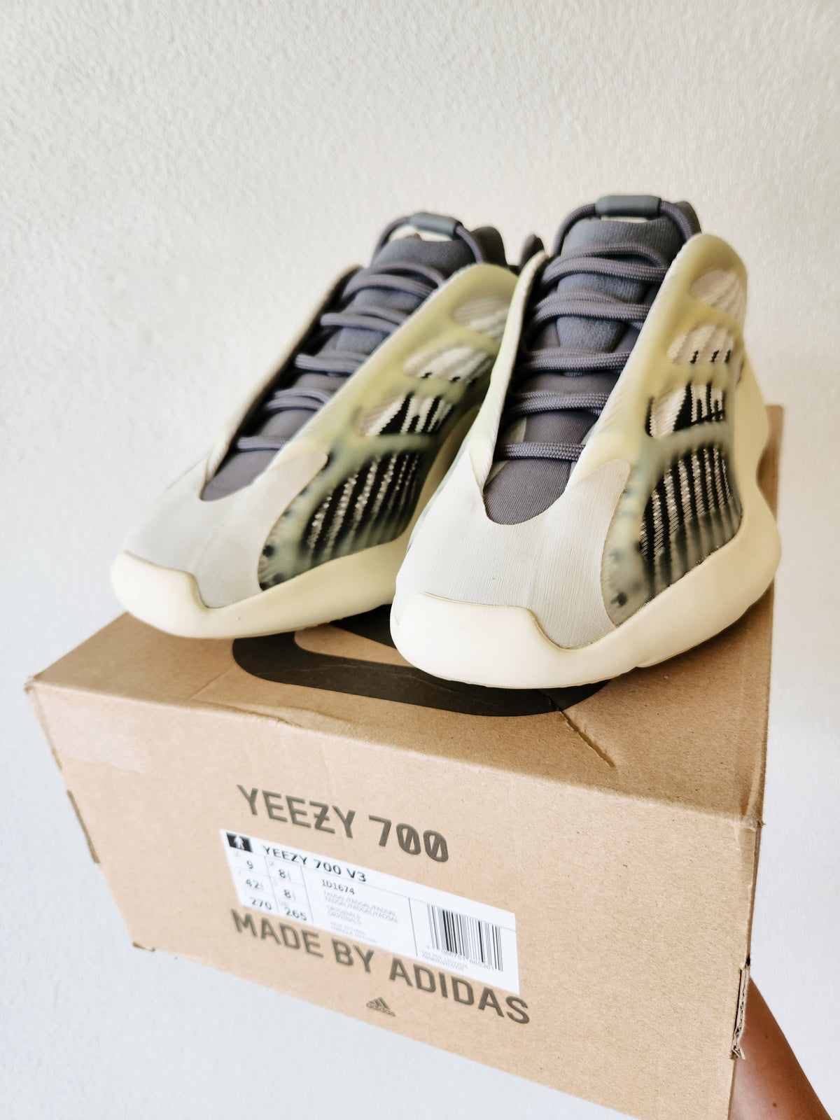 Yeezy Shoes US7