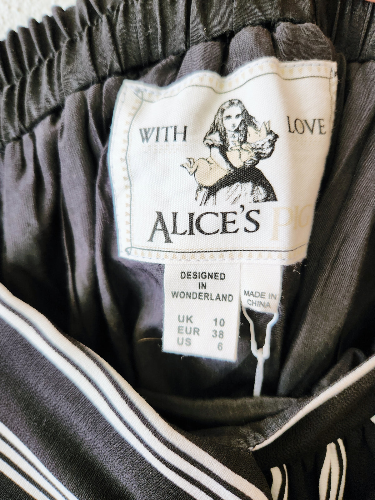 Alice&#39;s Pig Skirt 10