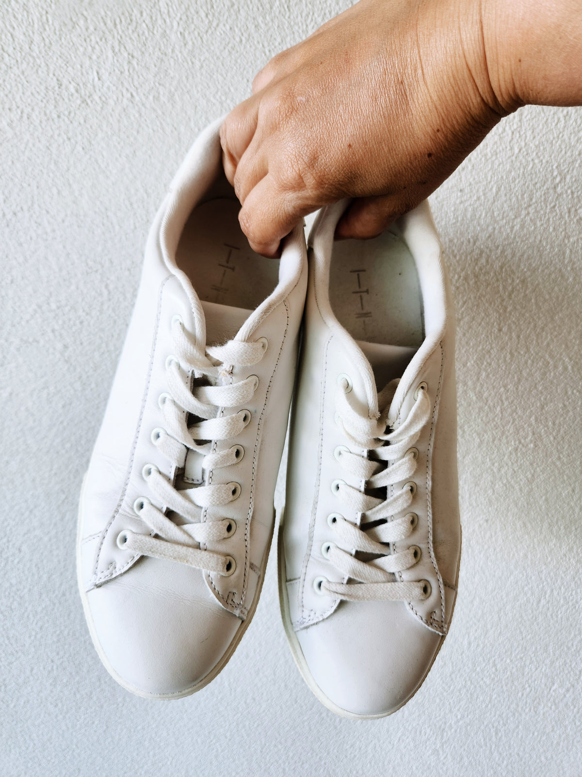 ITNO White Leather Sneaker EUR41