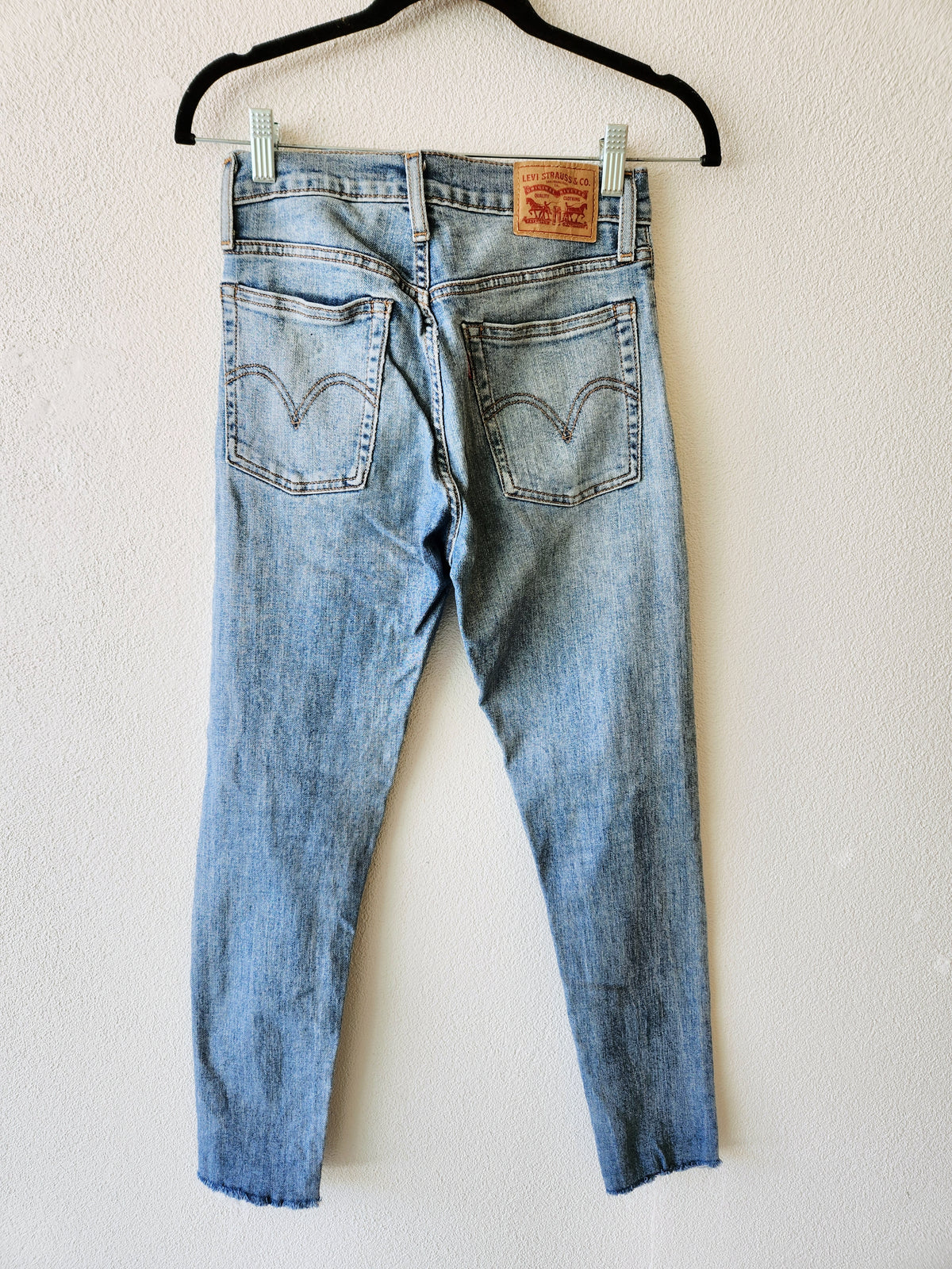 Levi&#39;s Jeans 25