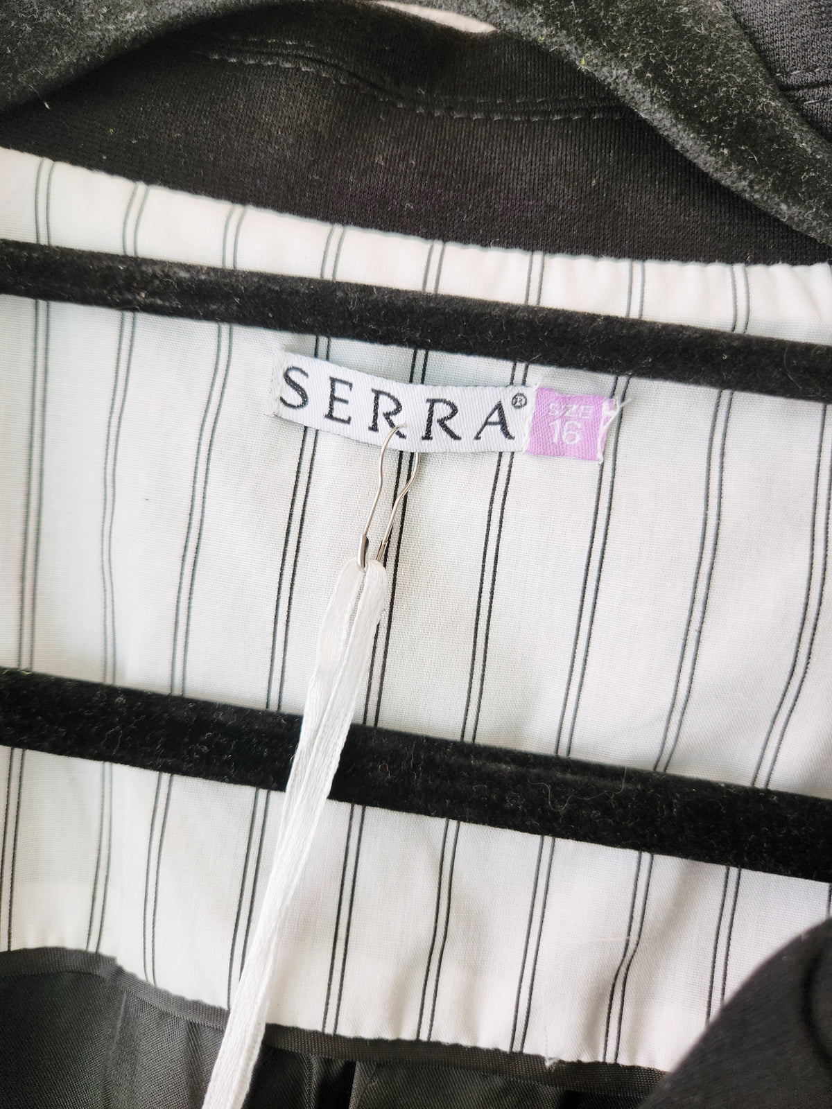 Serra Jacket 16