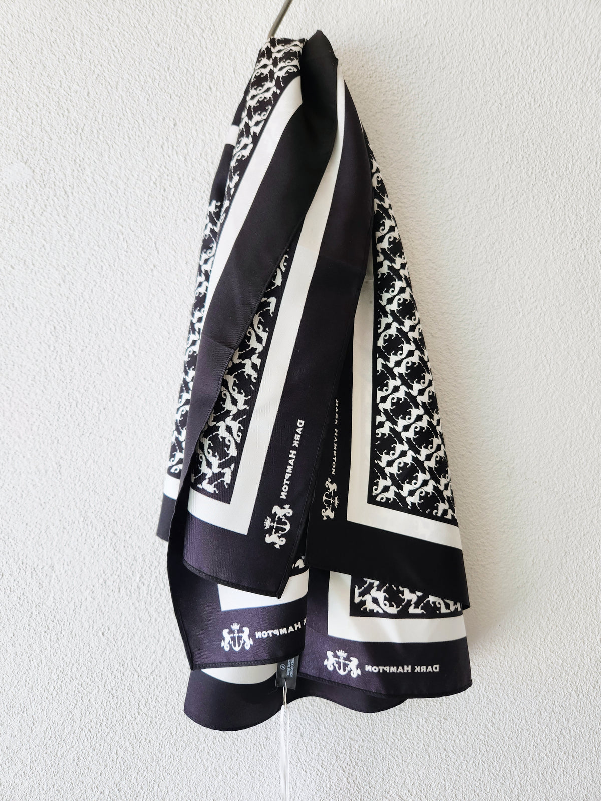 Black Hampton Scarf OS