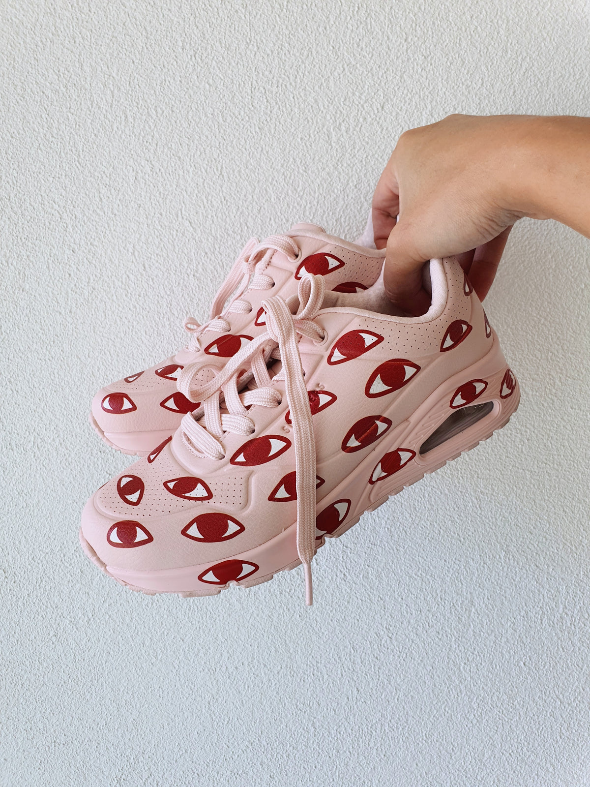 SKECHERS Shoes 7.5